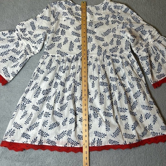 White Waves‎ Top Women Small Medium Oversized Lace Trim Split V Neck Tie Up NEW - Picture 8 of 9